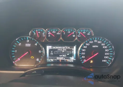 2015 Chevrolet Silverado 1500 1Lt z USA, uszkodzony, nr VIN 3GCUKREH9FG344896